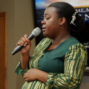 Yesu Amonaki Pasi | Sis. Jenny Malonga